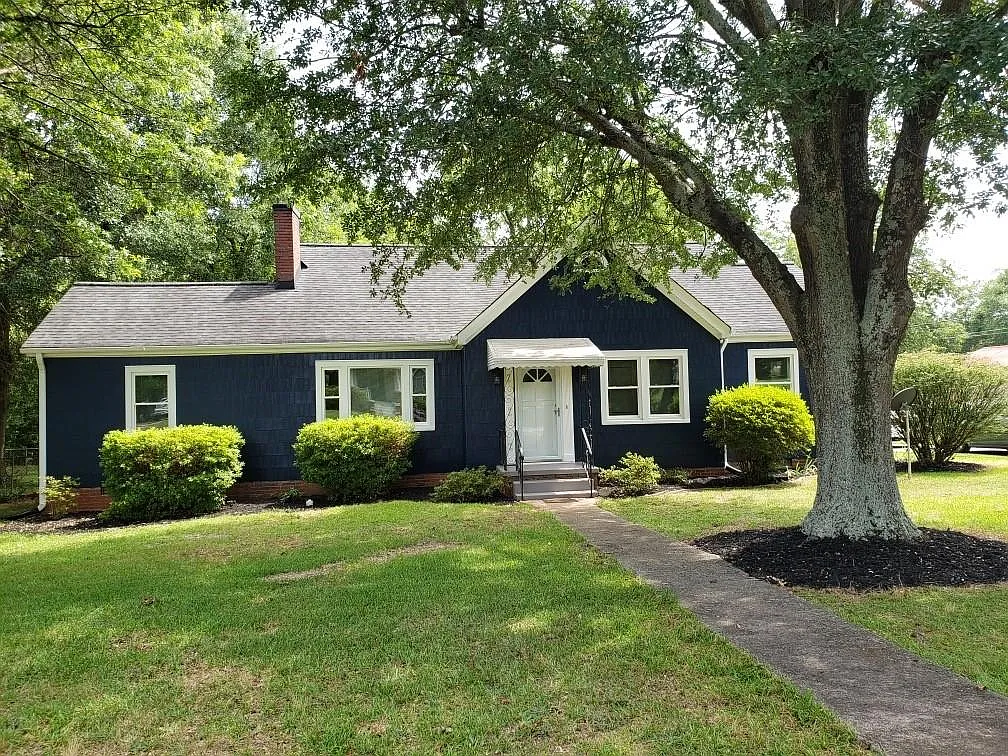 2 bed, 1400 sqft, $1,600 — Photo 2
