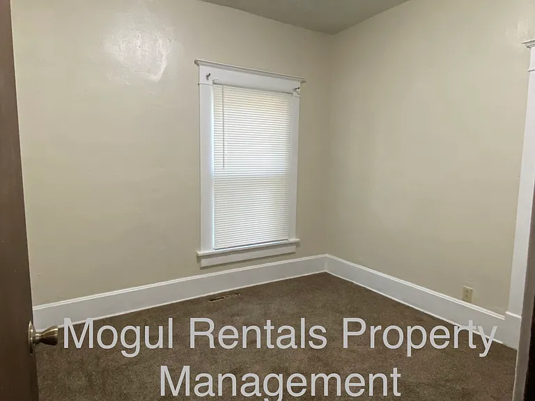 1340 S Market St — Photo 7