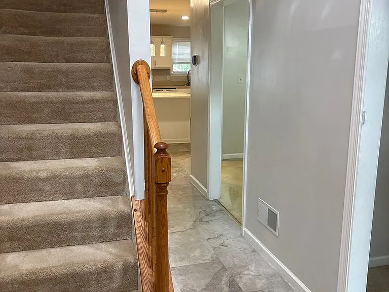 720 Strayer Dr — Photo 9