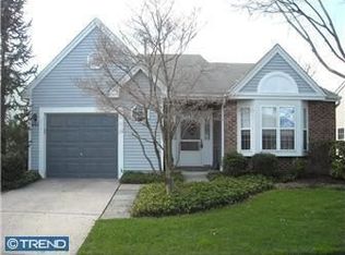 949 Larkspur Pl S, Mount Laurel, NJ 08054
