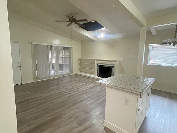 3rd image of 1837 Rosecrans Way