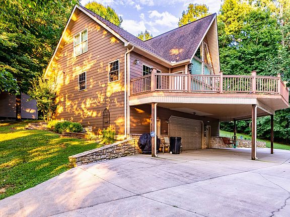 3rd image of 94 Lakeshore Dr