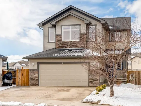 109 E Westmount Pl, Okotoks, AB T1S 0B4