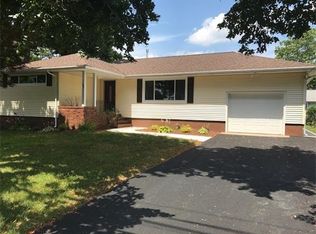 975 Edwin St, North Brunswick, NJ 08902