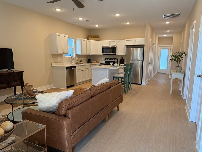 201 N Rock Rd #14 — Photo 2