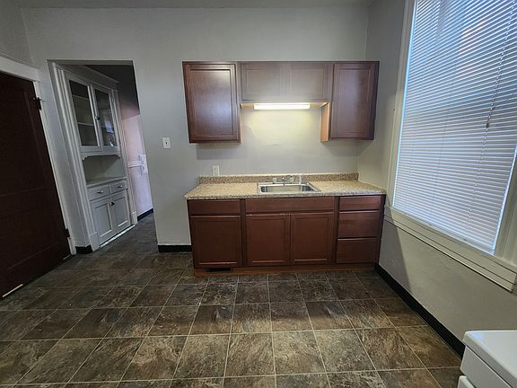 3rd image of 5224 Louisiana Ave #2F