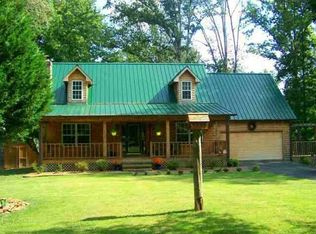 604 Pleasant Grove Ch Rd, Darden, TN 38328