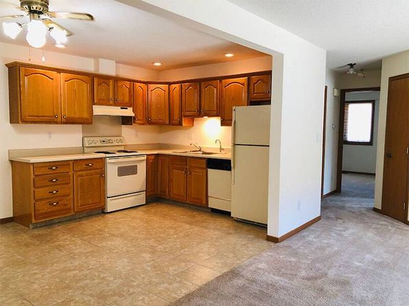 1713 E Mound St APT 8
