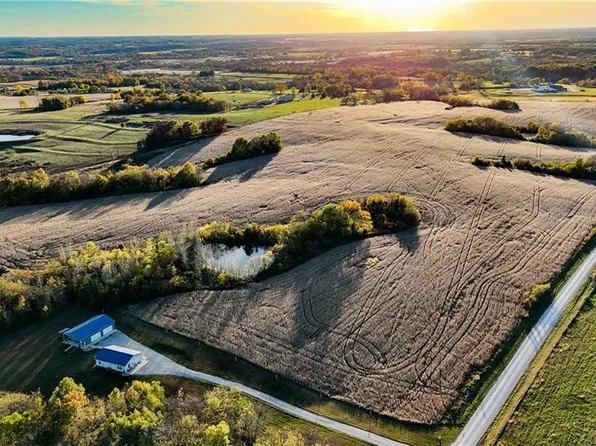 Quartz And Elm St, Gallatin, MO 64640