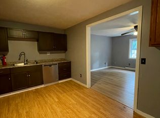 391 School St #4, Unity, ME 04988