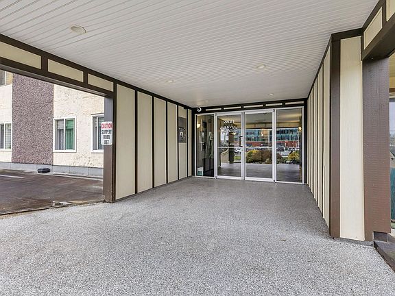 4th image of 2821 Tims St #347