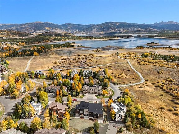 3rd image of 909 Lakepoint Circle UNIT B