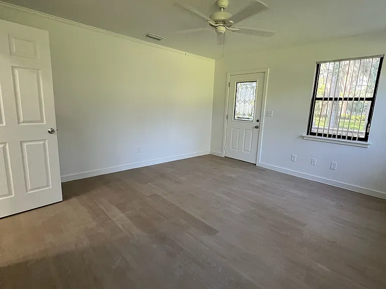 10520 County Road 13 N — Photo 14