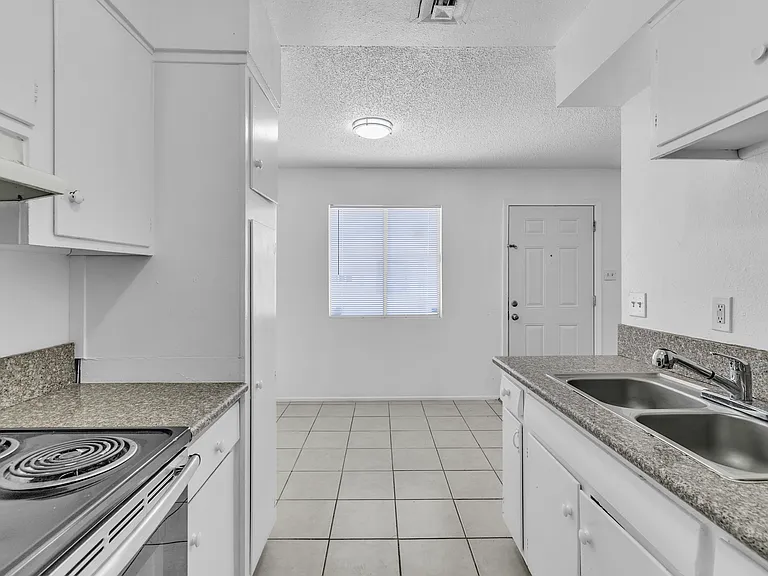 2508 E Mesquite Ave #3 — Photo 7