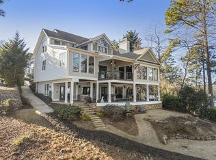 6402 Lakeview Dr, Buford, GA 30518