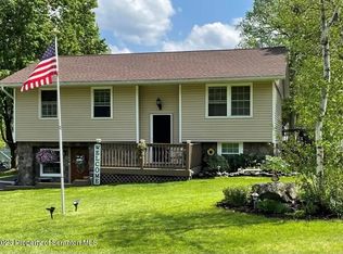 7 Hillcrest Rd, Tunkhannock, PA 18657