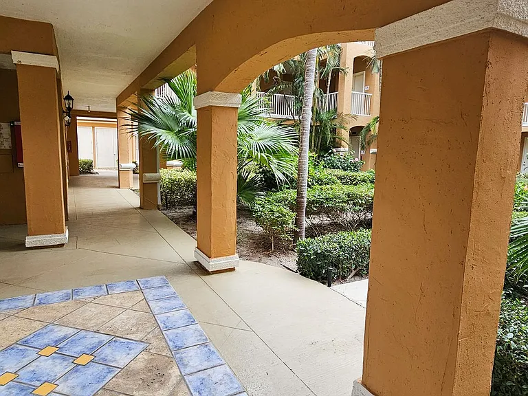 5035 Fairways Cir #C207 — Photo 3