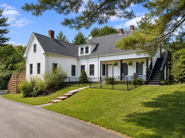 738 Crescent St, East Bridgewater, MA 02333