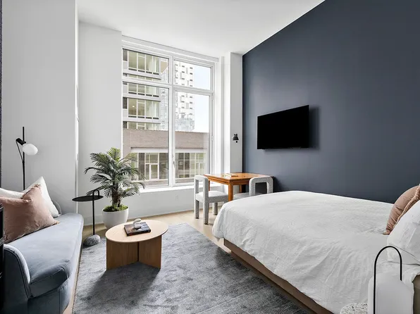 43-14 Queens St, Long Island City, NY
