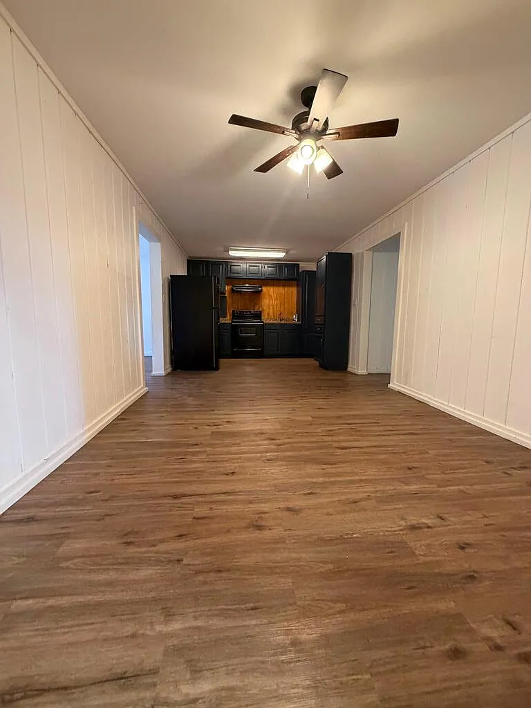 2 bed, 1.0 bath, 1558 sqft, $1,500 — Photo 4