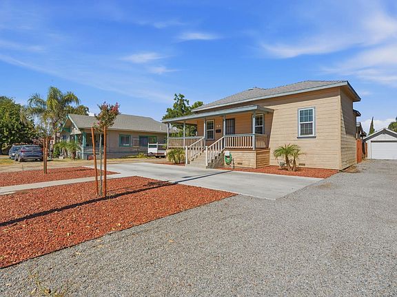 3rd image of 62 N Lemoore Ave