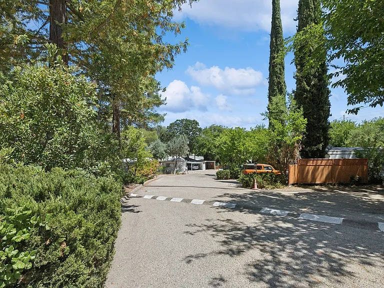 Resthaven Mobile Home Park — Photo 5