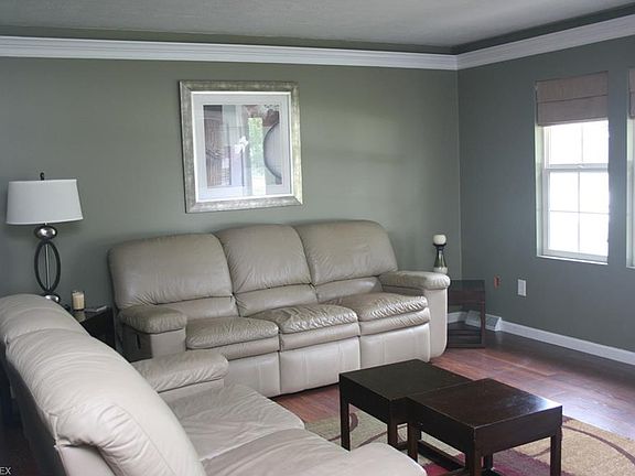 5th image of 2414 Ashdale Dr