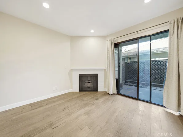 1181 Packers Cir Unit 109, Tustin, CA 92780