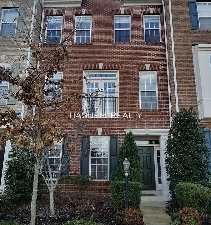 2267 Potomac Club Pkwy, Woodbridge, VA 22191 Zillow