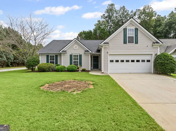 2 Crimson Way, Newnan, GA 30265