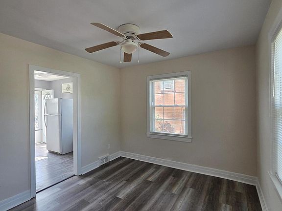 4th image of 1909 10th St NW