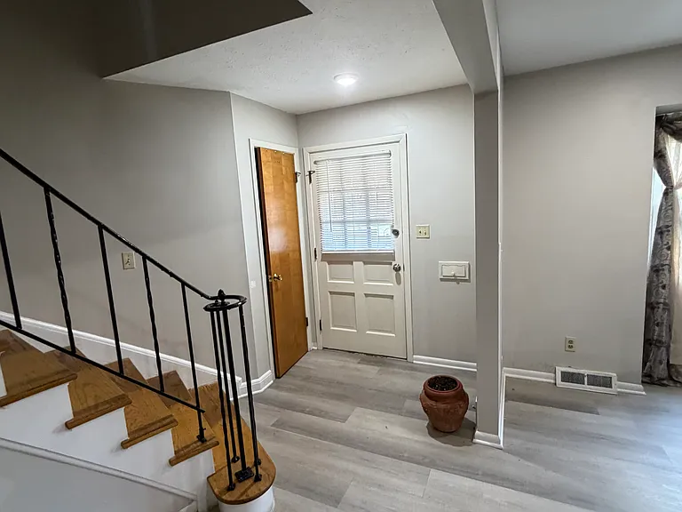 5849 Bear Creek Dr — Photo 8
