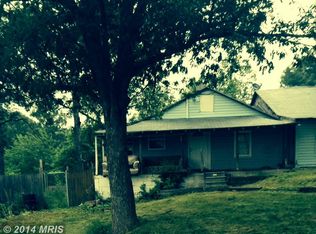 55 Mullins Ln, Berkeley Springs, WV 25411