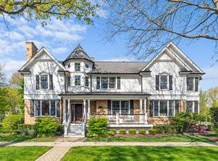 1100 Forest Ave, Wilmette, IL
