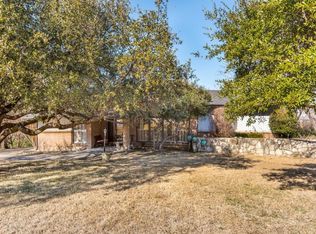 2509 Skyline Dr, Irving, TX 75038