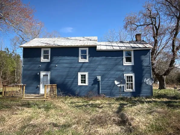 23315 King William Rd, West Point, VA 23181