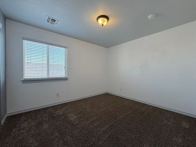 2068 Robert Minnie Pl — Photo 34