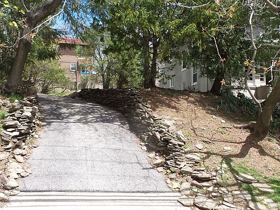 2nd image of 147 Cebra Avenue