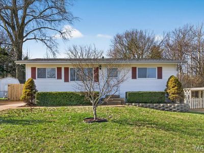 206 Freeman Dr, Saint Louis, MO, 63129