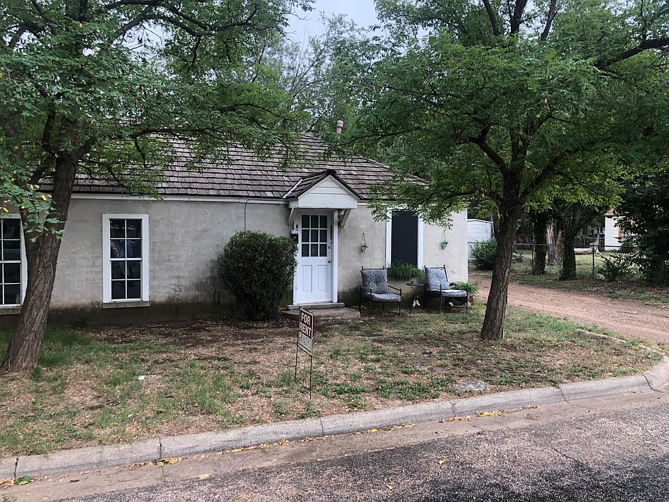 1st image of 2600 S Van Buren St Rear 79109