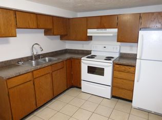 879 E Vine St, Murray, UT 84107