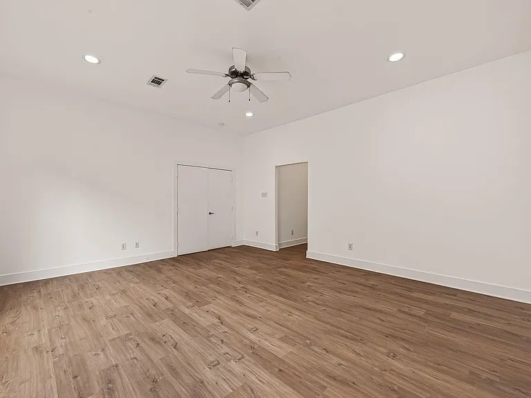 724 Ruthven St — Photo 33