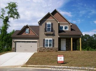 2904 Seafarer 78 Dr, Fayetteville, NC 28306