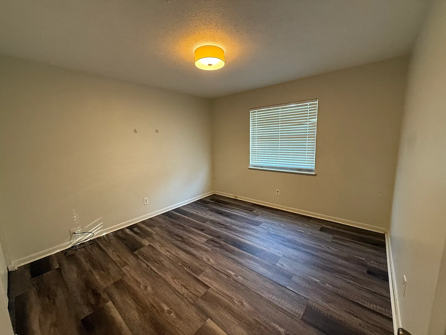 2 bed, 950 sqft, $1,150 — Photo 4