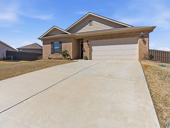 2nd image of 121 Burlcrest Ct