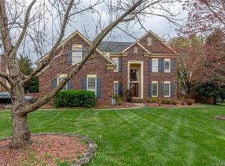 3337 Twin Ridge Dr, Charlotte, NC 28210