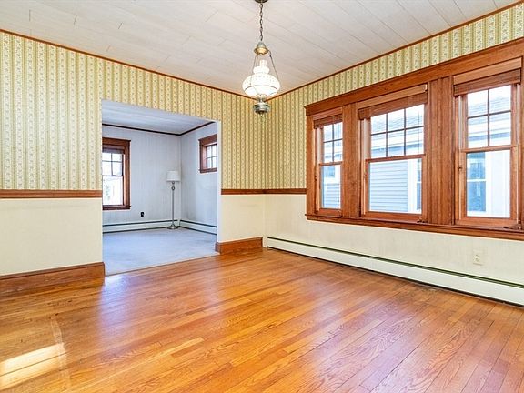 5th image of 37 Cotuit St