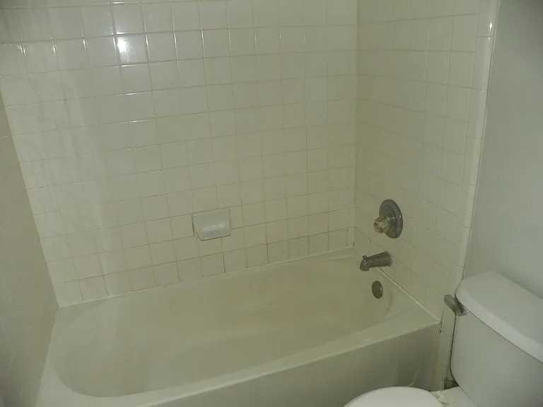2221 Creekside Ln — Photo 18