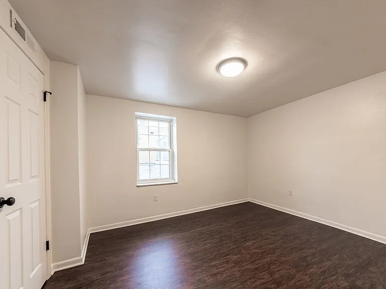 31 - 601 E Warrington — Photo 20