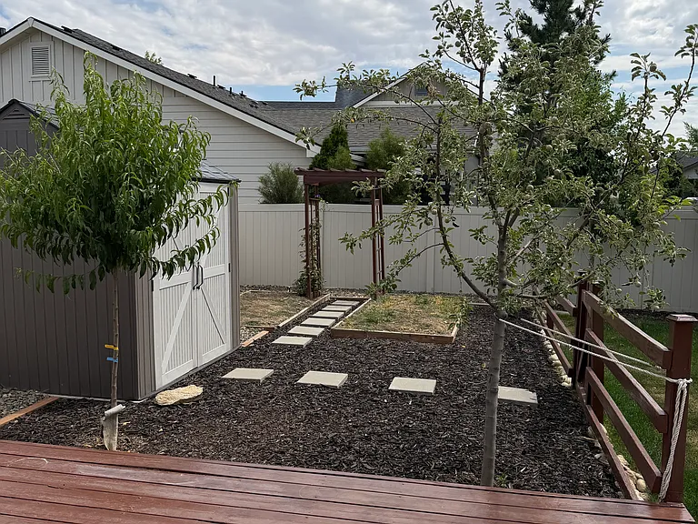 5493 W Los Flores St — Photo 16